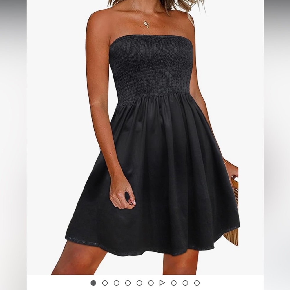 black Strapless flowy dress